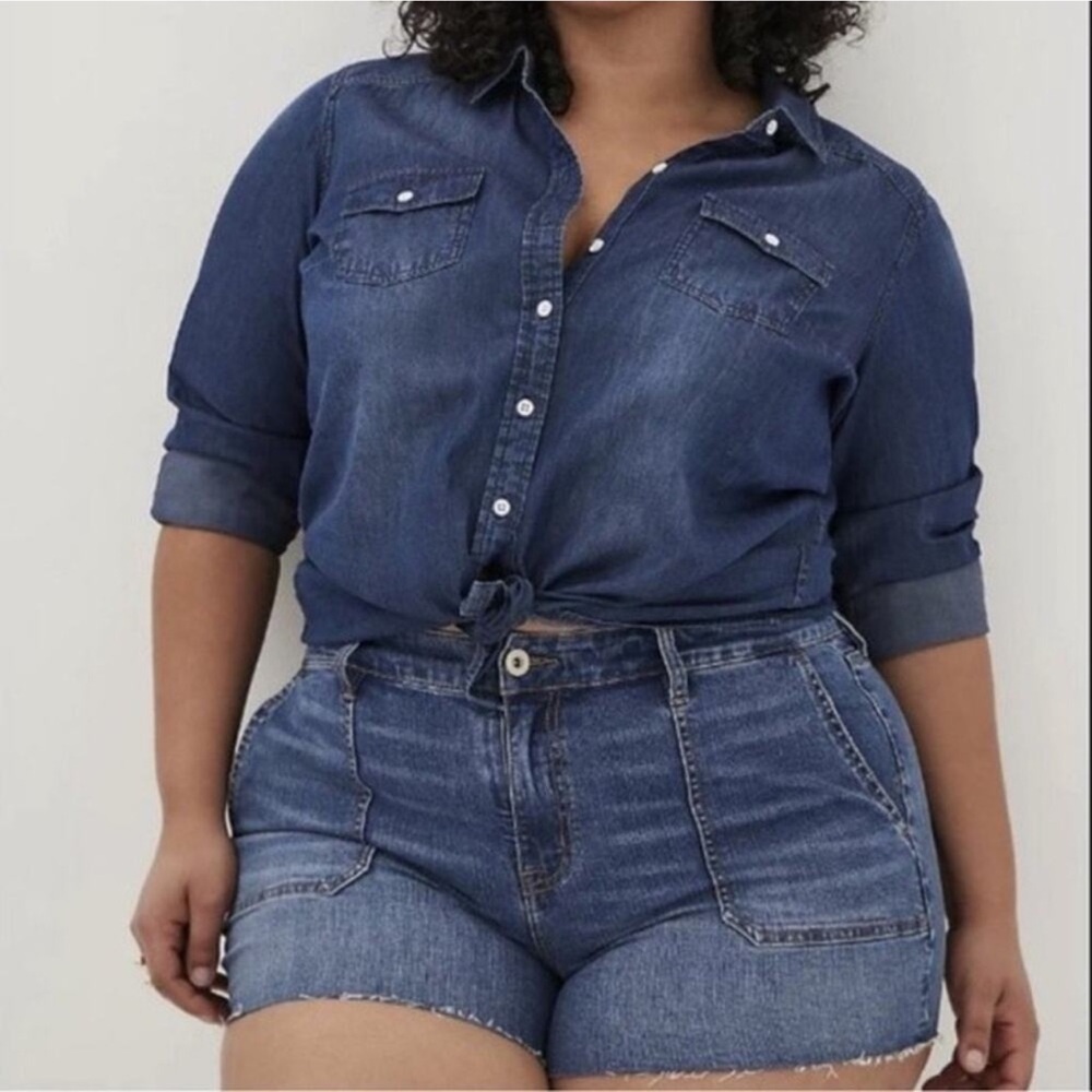 Torrid High Rise Shortie Short Vintage Stretch Medium Blue Denim Shorts 16